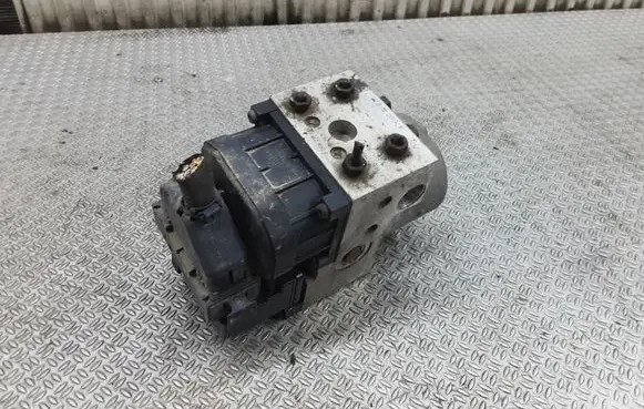 Nissan Primera ABS Pump 476608F820