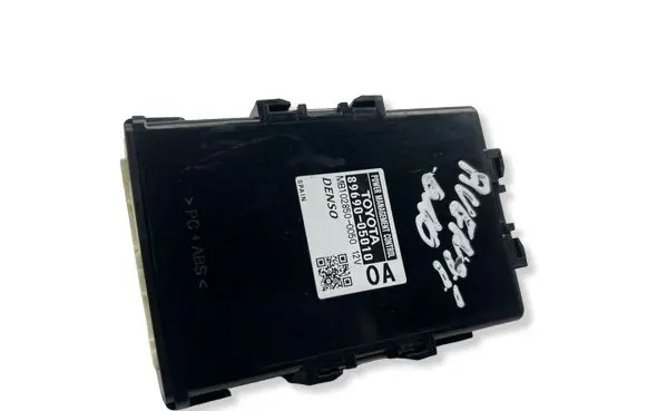 Toyota Avensis T270 Other control units/modules 8969005010 MB1028500050