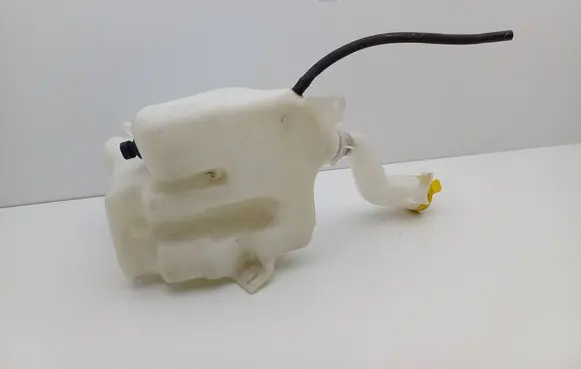 Saab 900 Windshield washer fluid reservoir/tank