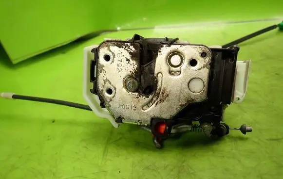 Fiat Fiorino Front door lock 