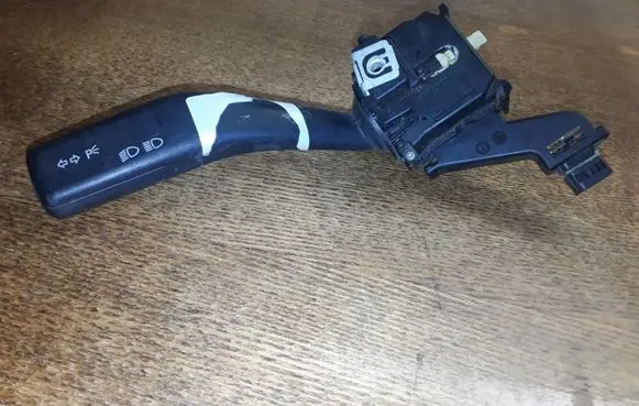 Volkswagen Golf V Indicator stalk 1K0953513 CZKO3
