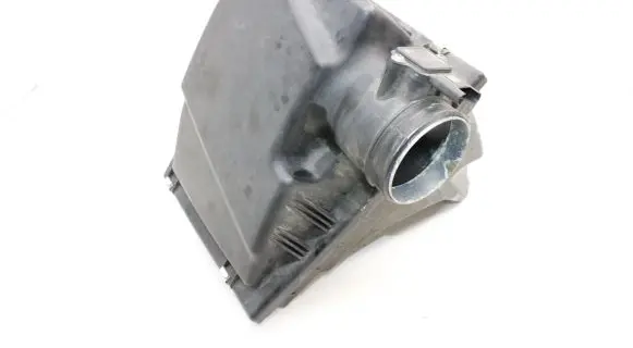 BMW Z4 E85 E86 Air filter box 7526711