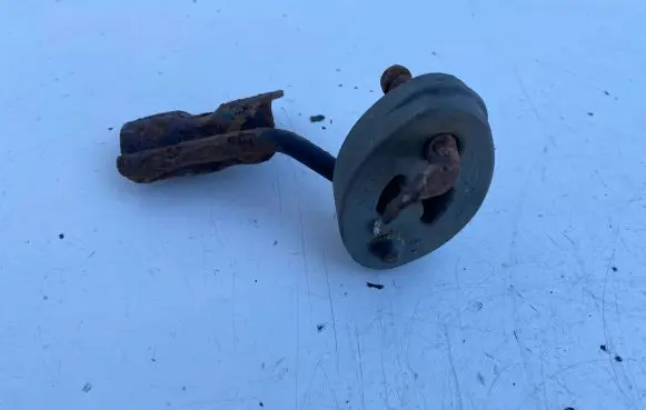 Muffler mount bracket/holder