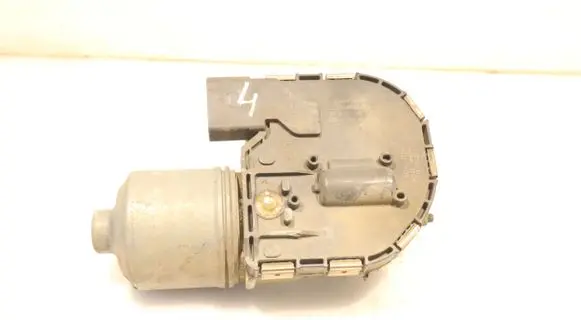 Volkswagen Golf V Wiper motor 1397220501