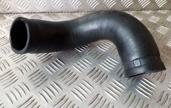 Intercooler hose/pipe