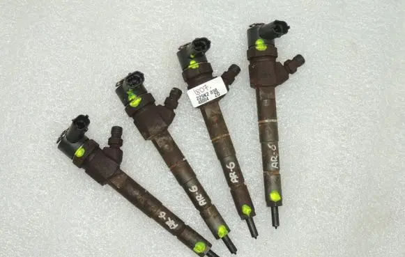 Alfa Romeo Giulietta Fuel injector 55221024 55209382 71724539