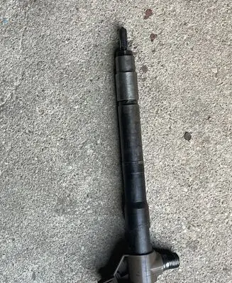 Mazda CX-5 Fuel injector