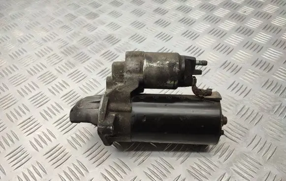 BMW 1 E81 E87 Starter motor 7796892