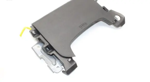 Mitsubishi Outlander Knee airbag 