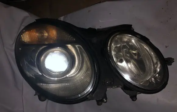 Mercedes-Benz E W211 Headlight/headlamp A211820xx