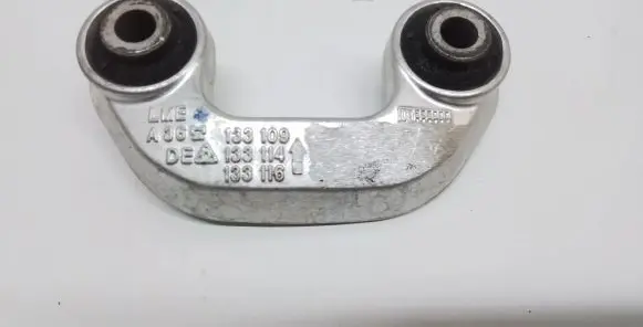 Volkswagen PASSAT B5.5 Front anti-roll bar/stabilizer link 133109