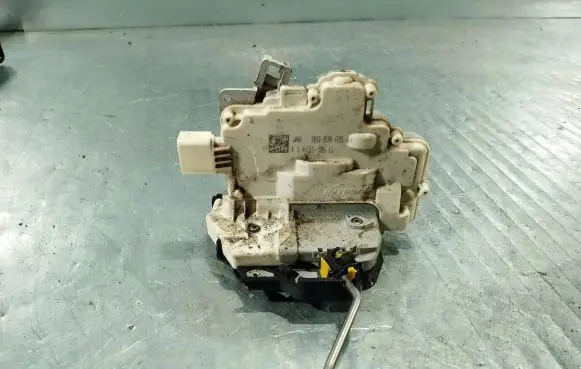 Seat Exeo (3R) Rear door lock 8E0839015AA