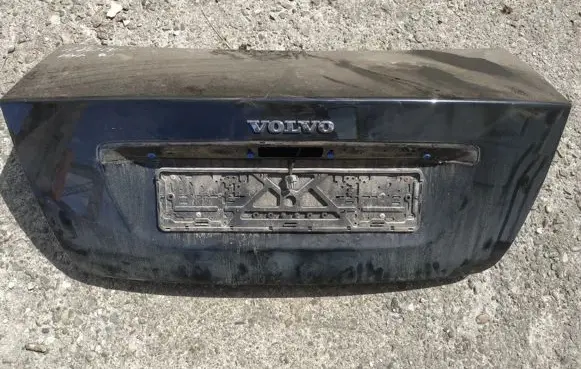 Volvo S40 Tailgate/trunk/boot lid juodas