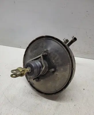 Mitsubishi Colt Brake booster 83303105