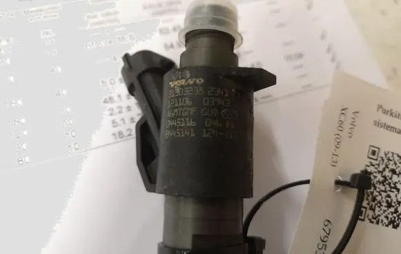Volvo XC60 Fuel injector 0445116046