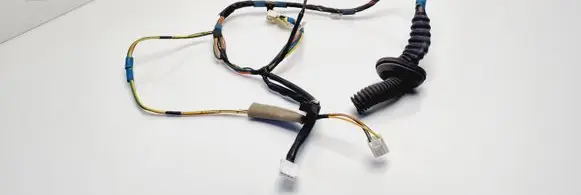 Toyota Prius (XW20) Rear door wiring loom 8215447070B