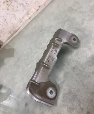 Seat Arona Fender mounting bracket 6F9821328A
