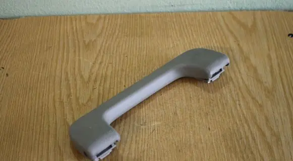 Audi A4 S4 B6 8E 8H Front interior roof grab handle 8E0857607