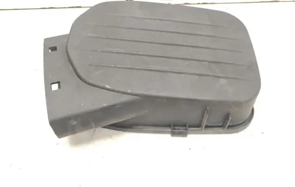 Maserati Ghibli Air intake duct part 670001585 70552755