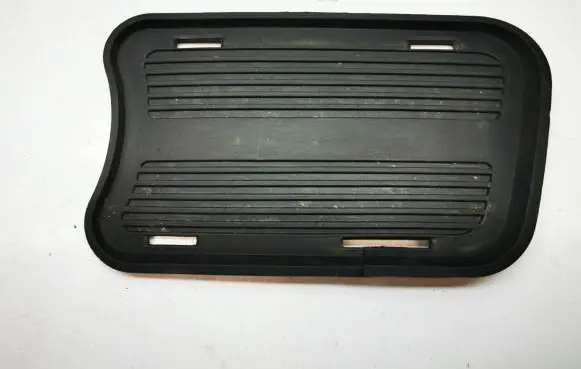 Chrysler 300 - 300C Fog light part 04806085AA