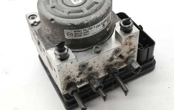 Mazda 3 II ABS Pump 06210971313