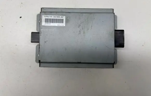 Dodge Caliber Sound amplifier VP6CYF18C808AC