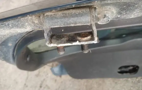 Toyota Auris 150 Tailgate/trunk/boot hinge