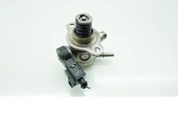 Volkswagen Taigo Fuel injection high pressure pump 05E127027L