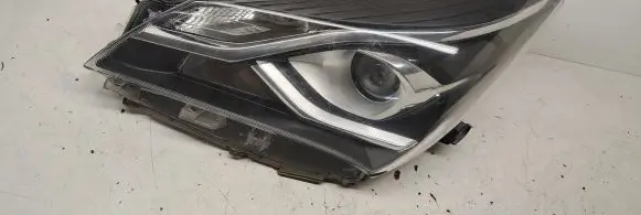 Toyota Yaris Headlight/headlamp 811300DA50