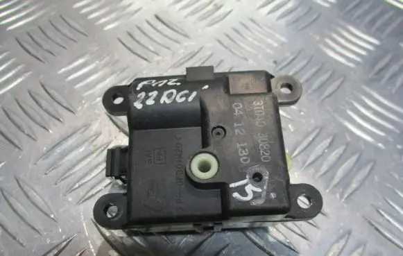 Nissan Primera Central body control module 3T04030820