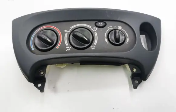 Renault Megane I Climate control unit 663391J 7700432138