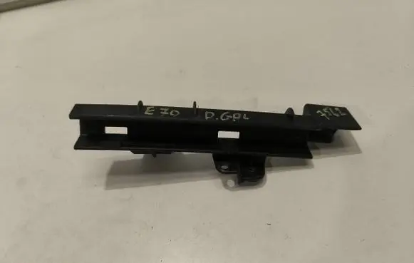 BMW X5M E70 Rear door windshield rail 7185220