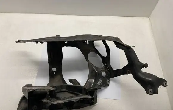 BMW 7 E65 E66 Headlight/headlamp mounting bracket 155186