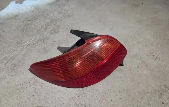 Peugeot 206 Rear/tail lights 