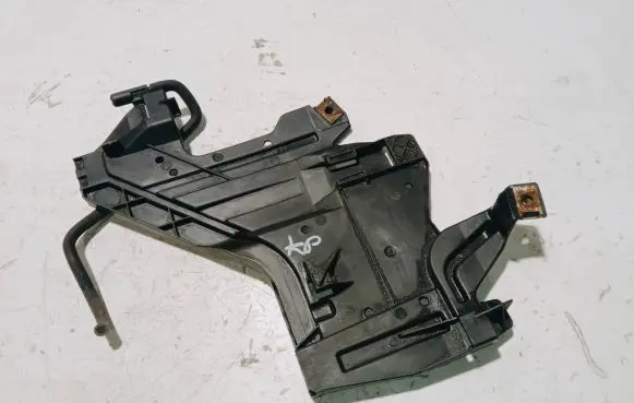 Audi A4 S4 B8 8K Headlight/headlamp mounting bracket 1301073033