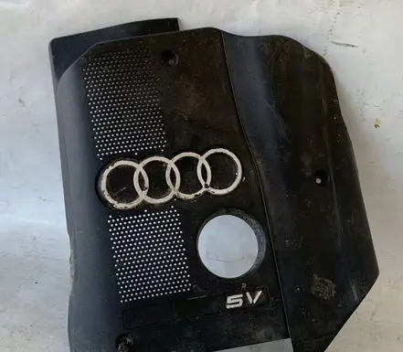 Audi TT Mk1 Engine cover (trim) 058103724J