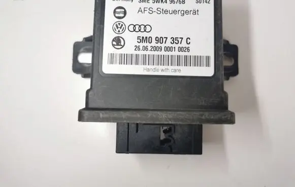 Volkswagen PASSAT B6 Light module LCM 5M0907357C