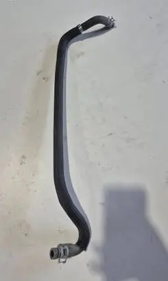 Ford Mustang VI Engine coolant pipe/hose