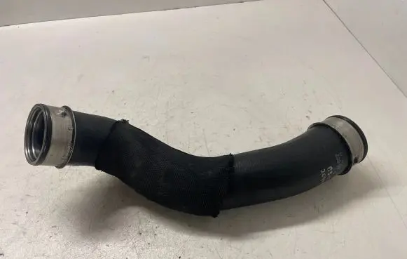Mercedes-Benz E W211 Intercooler hose/pipe A2115280182