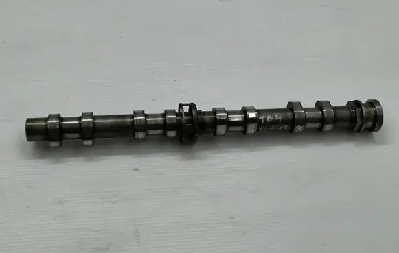 Mercedes-Benz E W212 Camshaft A6510500901