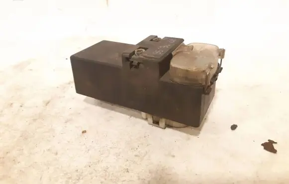 Coolant fan relay