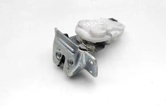 Citroen C-Crosser Tailgate/trunk/boot lock/catch/latch