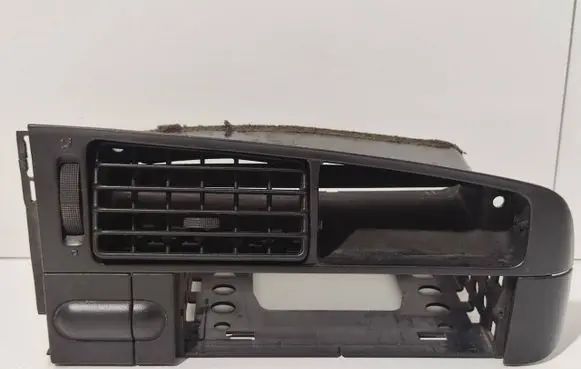Volkswagen Golf III Dash center air vent grill 1H6819736 1H6819732