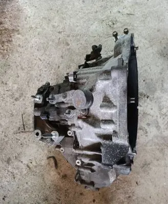 Manual 6 speed gearbox