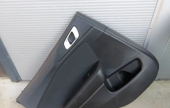 KIA Xceed Coupe rear side trim panel 