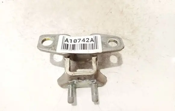 Mitsubishi Lancer X Rear door lower hinge