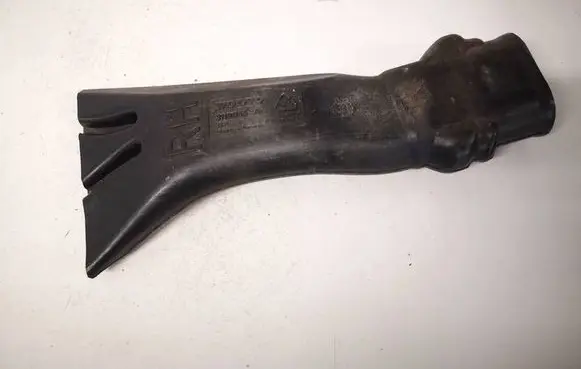 Volvo V70 Cabin air duct channel 31101155