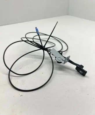 Suzuki Swift III Fuel cap flap release cable 