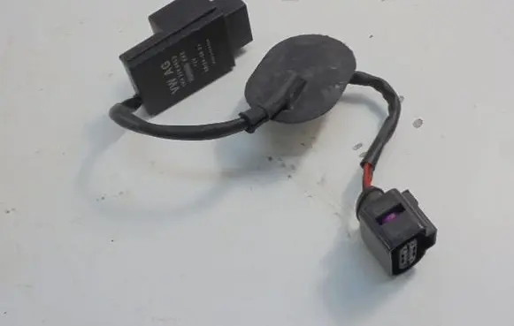 Skoda Octavia Mk2 (1Z) Fuel pump relay 1K0906093D