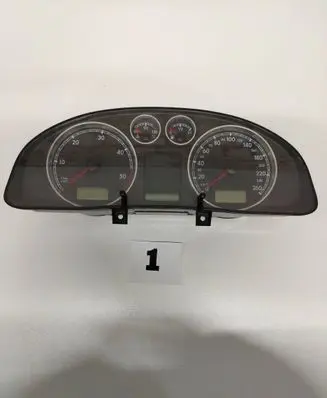 Speedometer (instrument cluster)